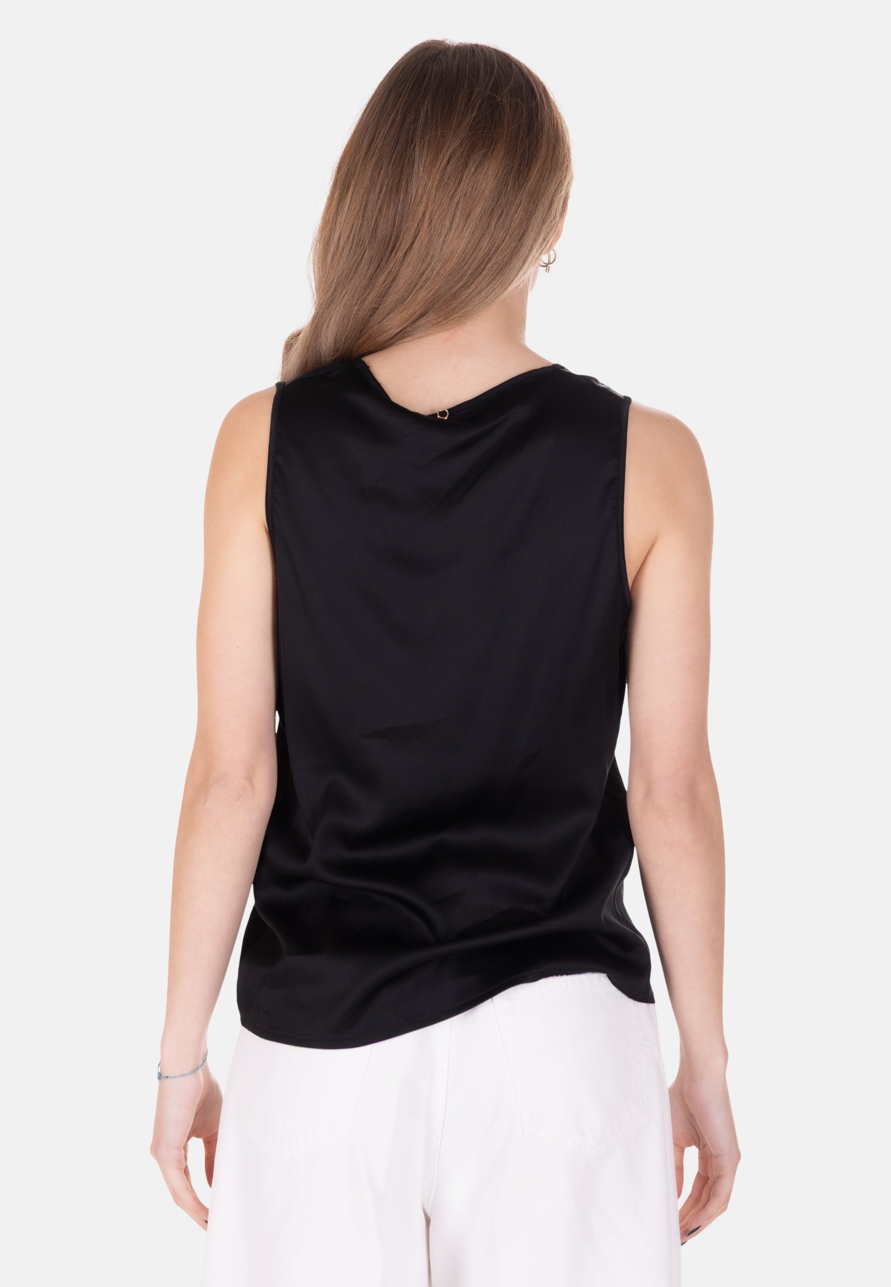 015548 - TOP - SARAH CHOLE