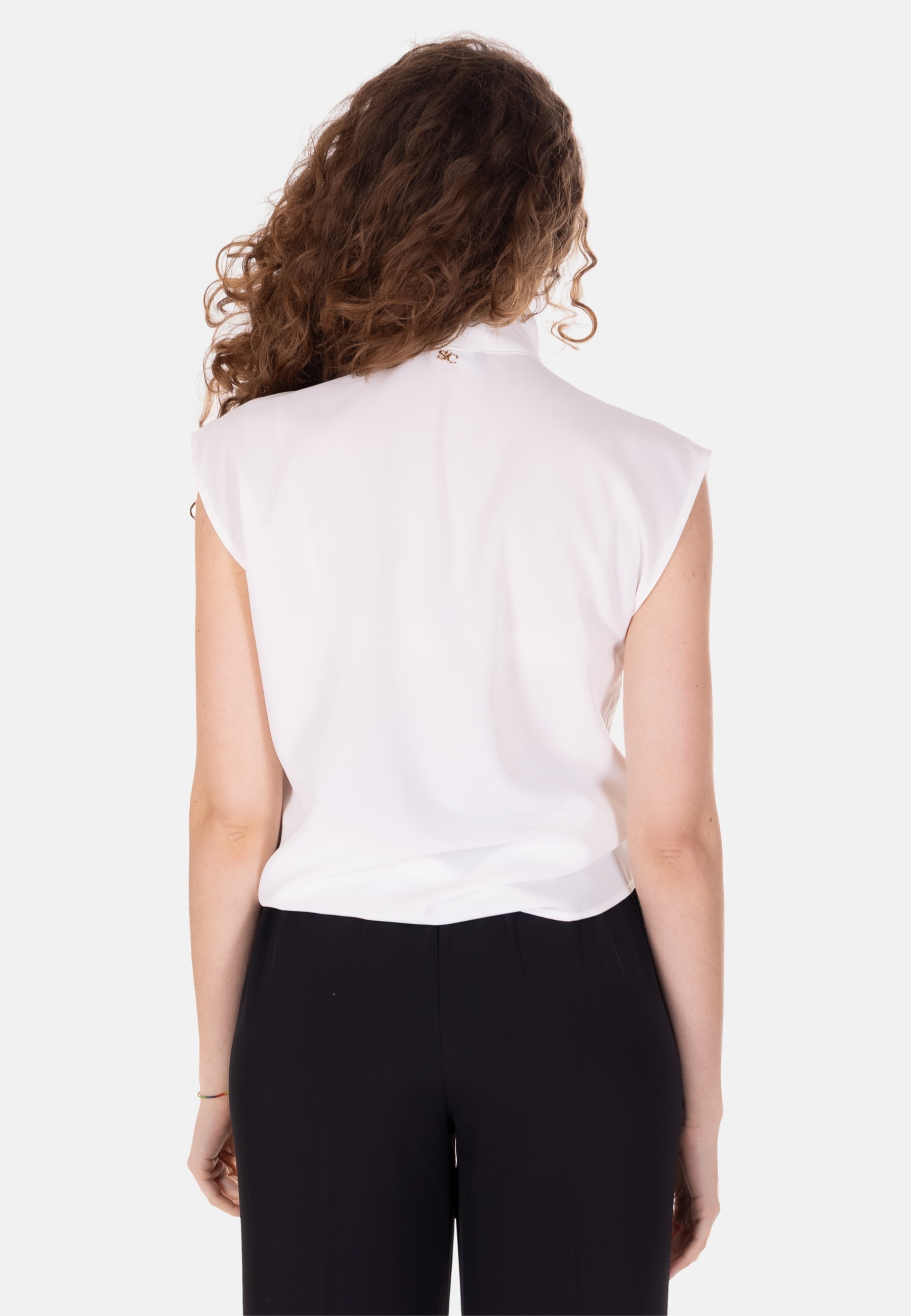 015328 - MAGLIA - SARAH CHOLE