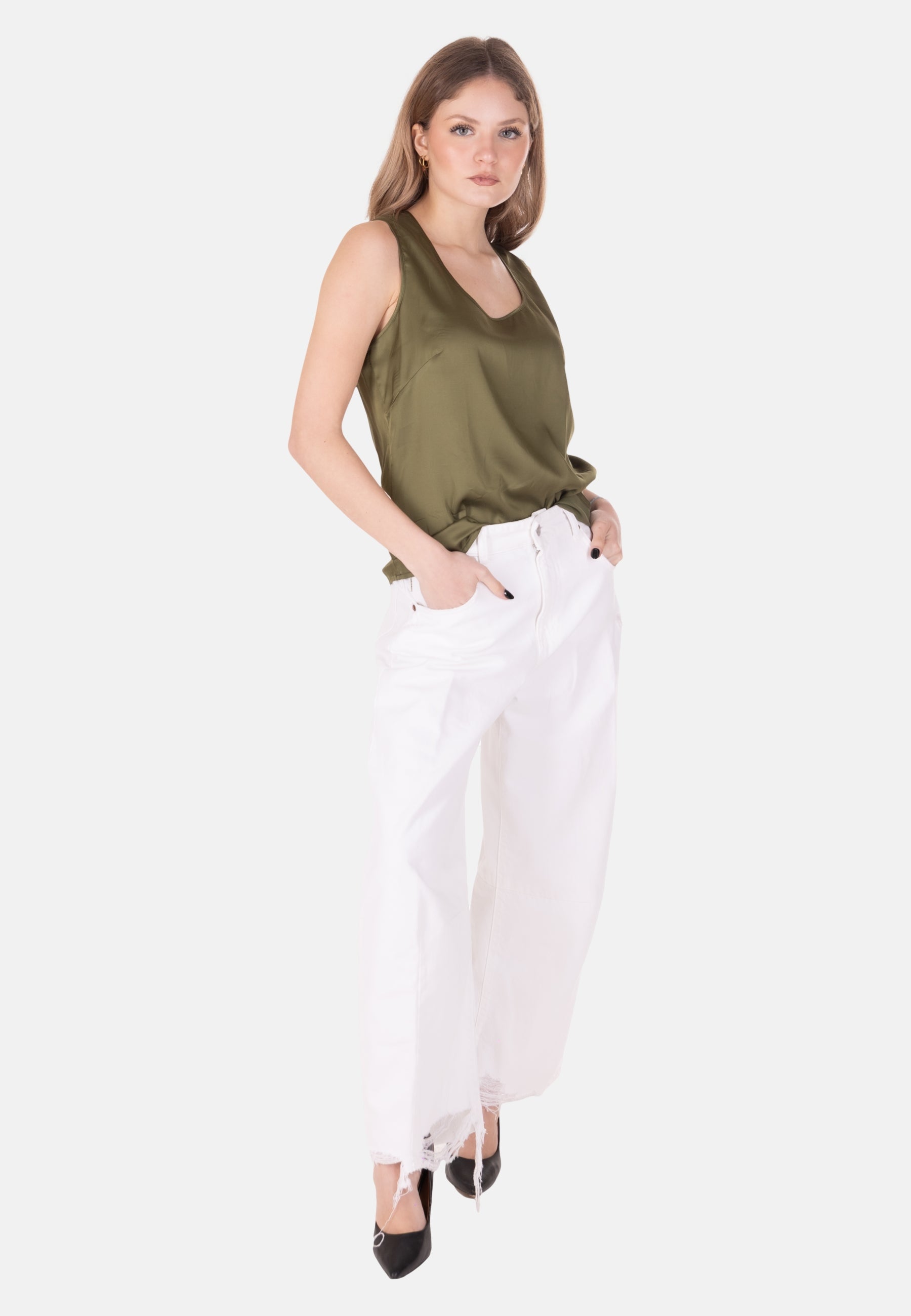 015548 - TOP - SARAH CHOLE