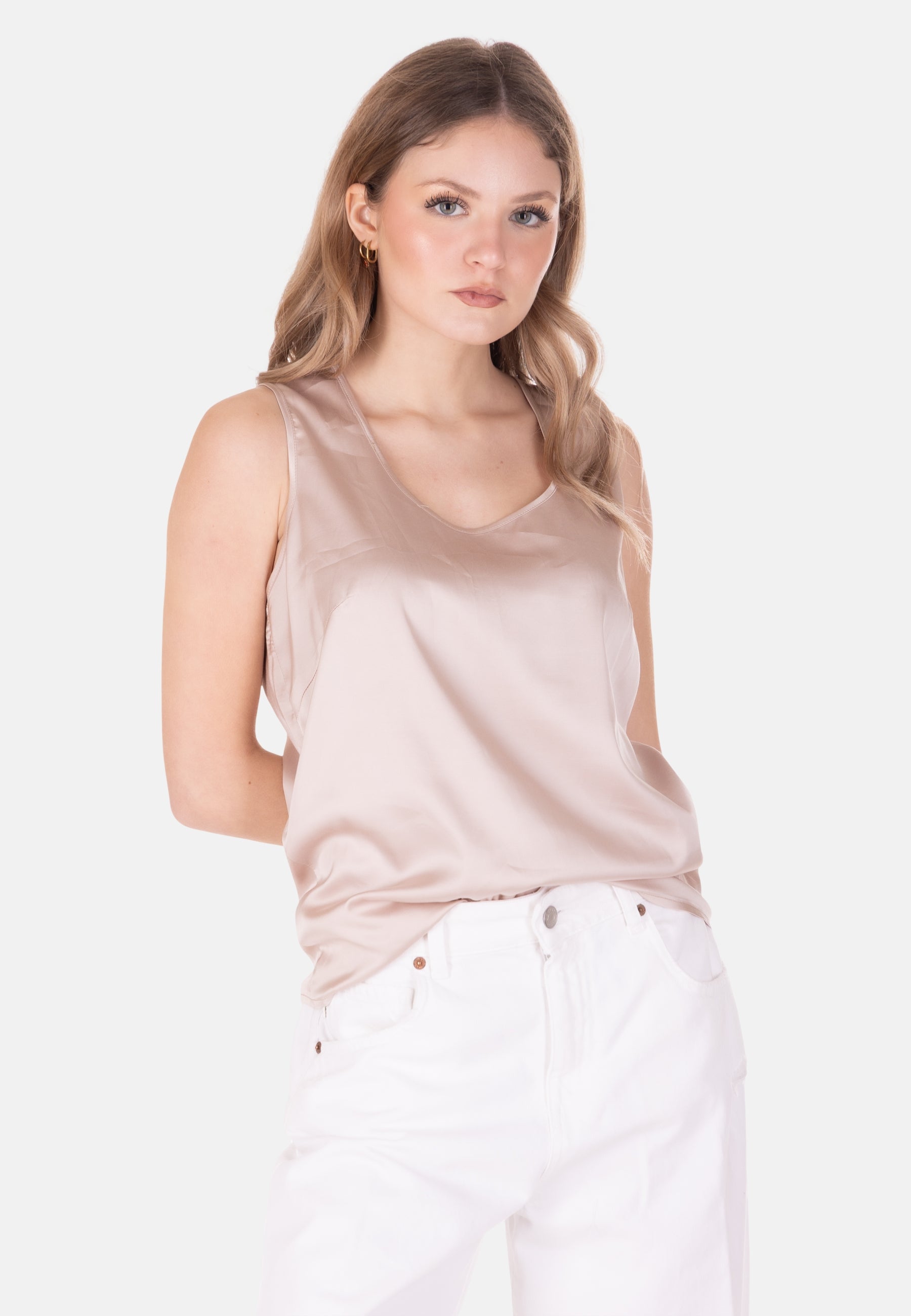 015548 - TOP - SARAH CHOLE