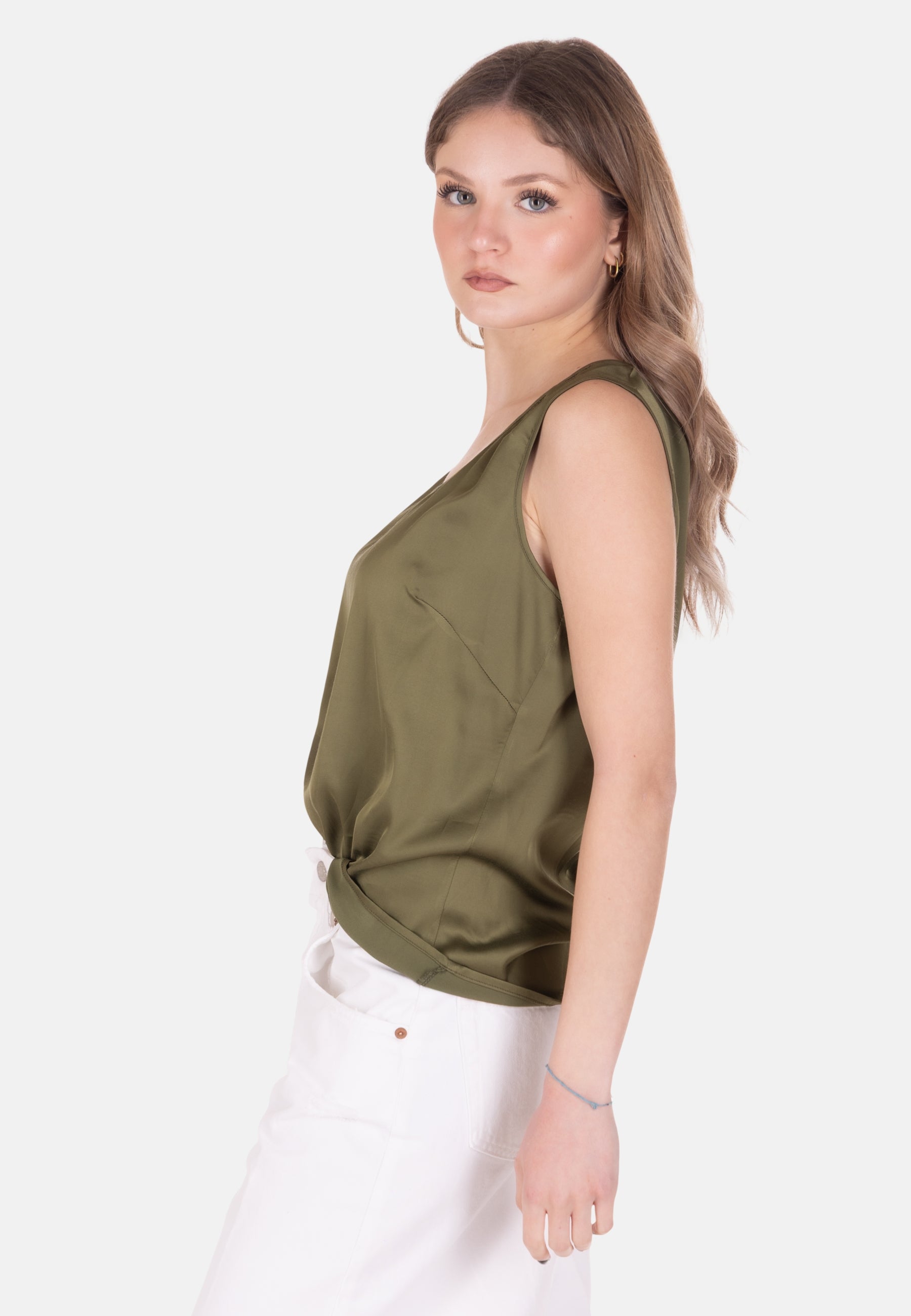 015548 - TOP - SARAH CHOLE