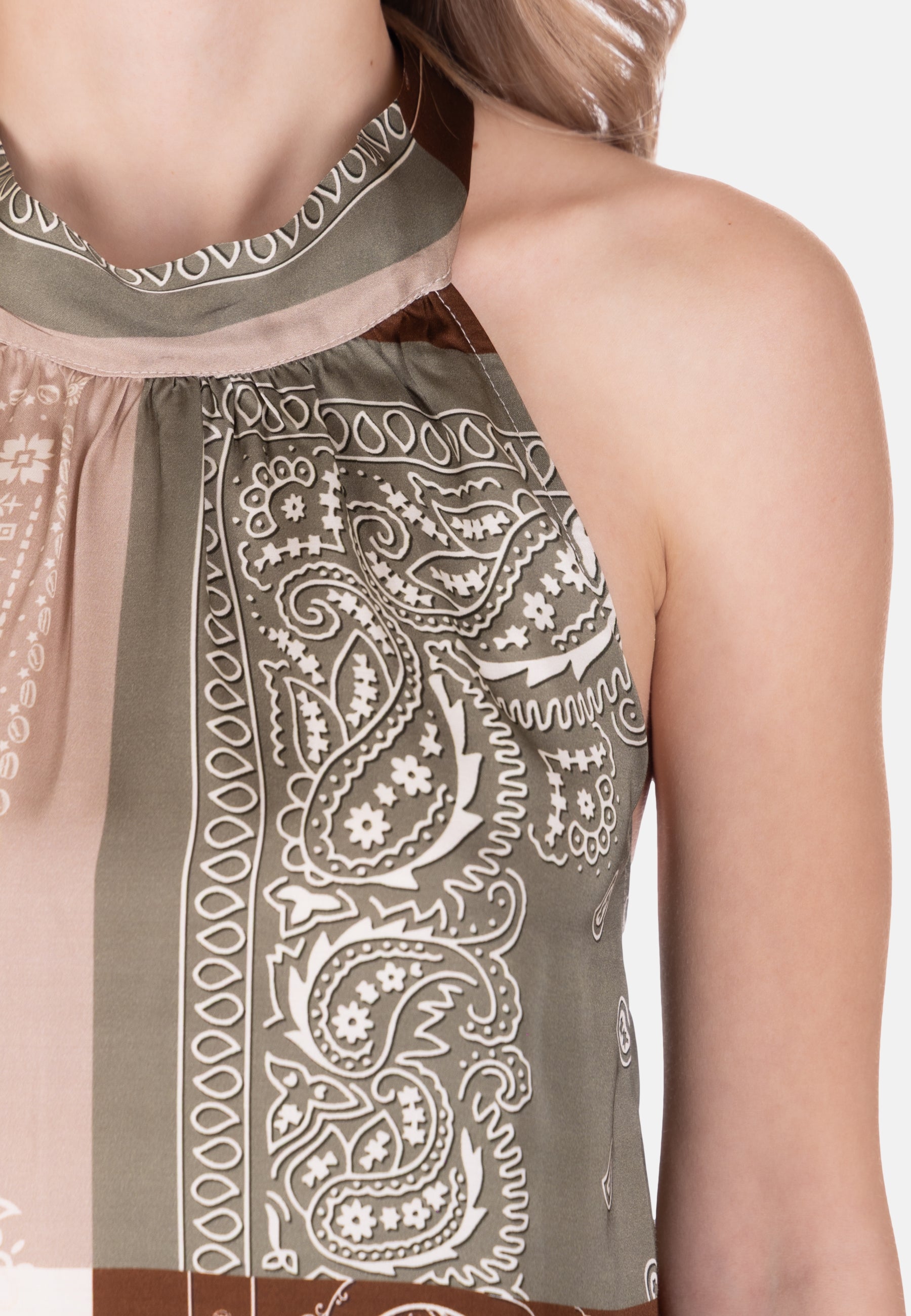 015593 - TOP - SARAH CHOLE
