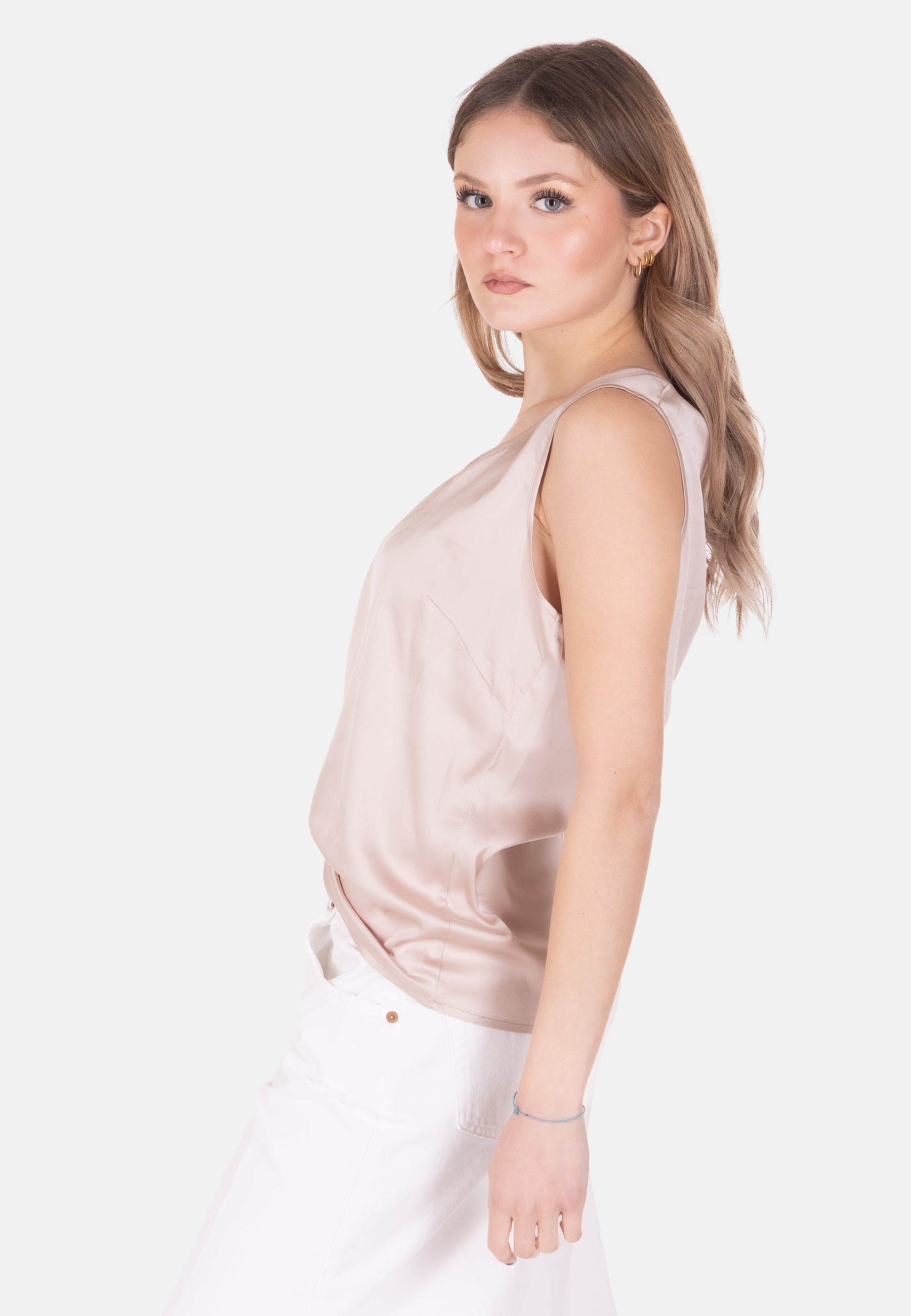 015548 - TOP - SARAH CHOLE